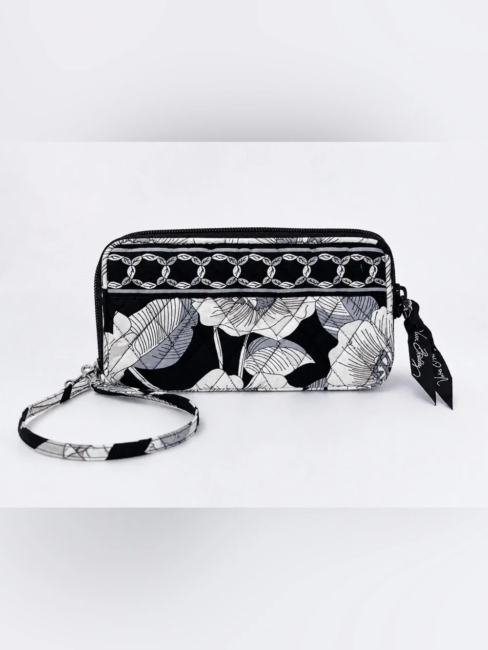 🖤 Vera Bradley Zip Around Wristlet Wallet | Black & White Floral Print 🖤